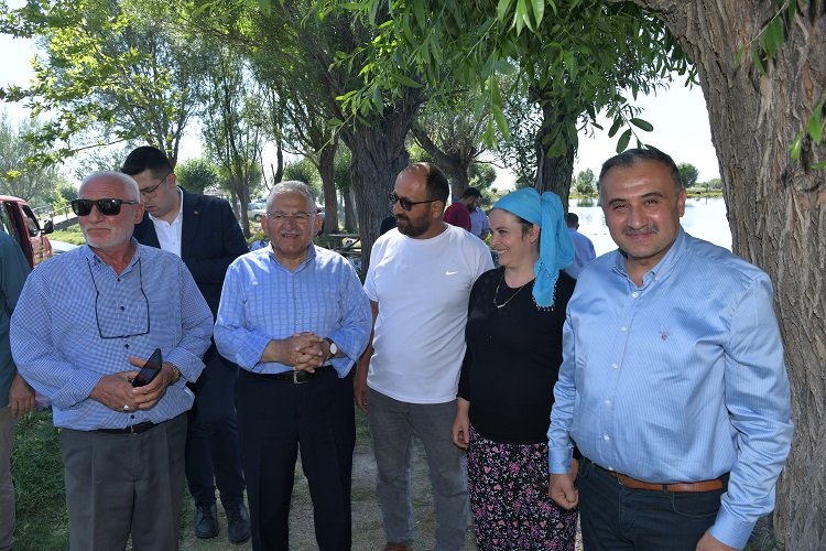 Memduh Büyükkılıç'tan Soysallı mesaisi -