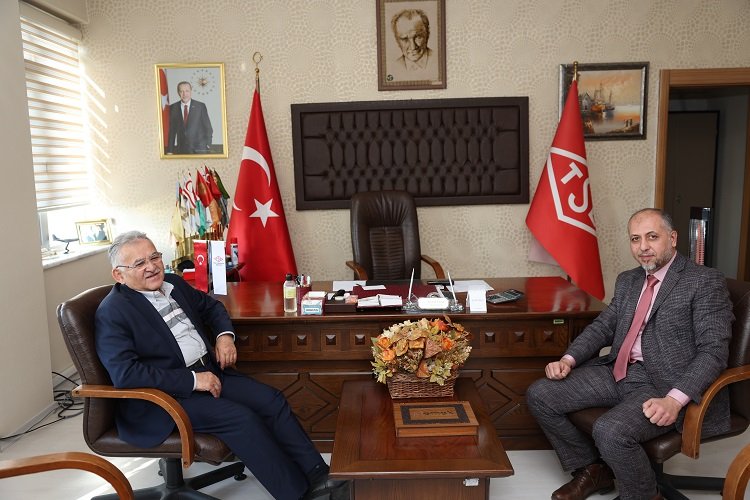 Memduh Büyükkılıç'tan TSE Kayseri'ye ziyaret -