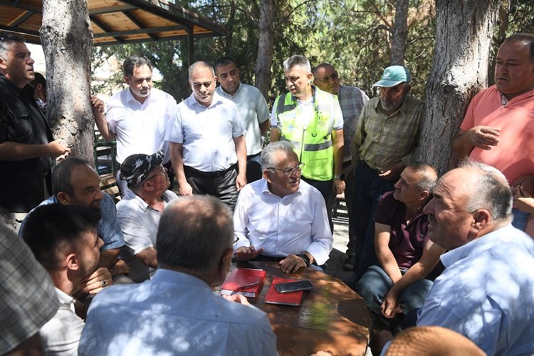 Memduh Büyükkılıç Yemliha sakinleriyle buluştu -