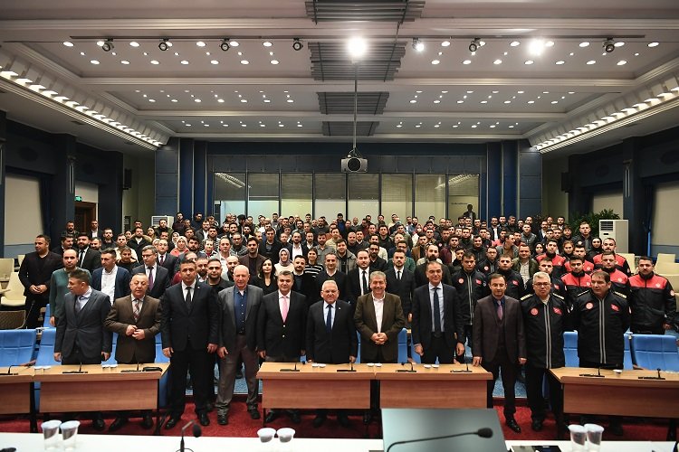 Memduh Büyükkılıç 'yeni kadro'yu ağırladı -