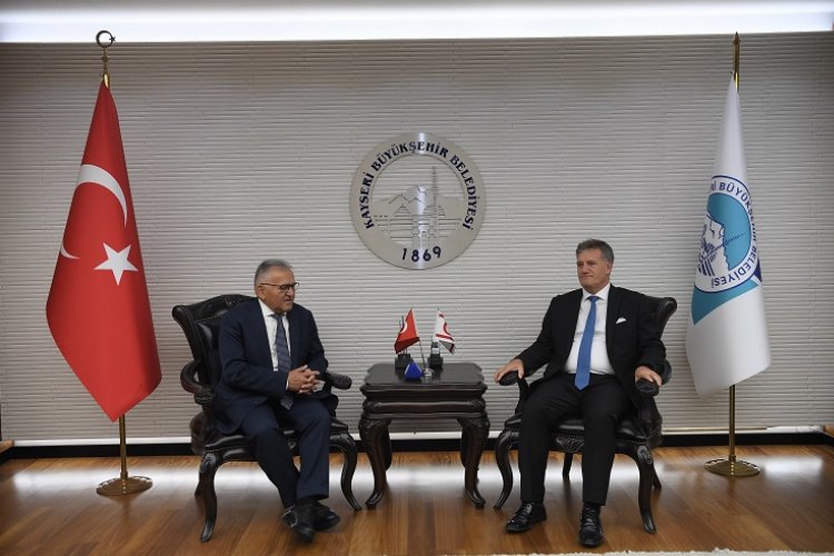 Memduh Büyükkılıç'a KKTC'den misafir -
