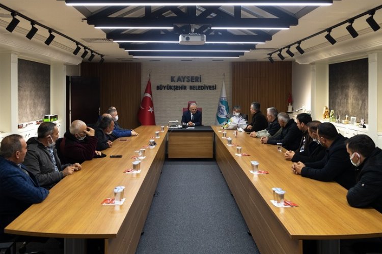 Memduh Büyükkılıç'a muhtarlardan ziyaret -