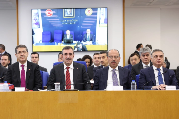 Merkezi yönetimin 2025 bütçesi görüşülüyor -