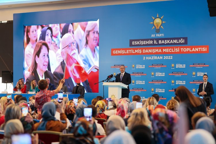 Mevlüt Çavuşoğlu Eskişehir’den dünyaya seslendi -