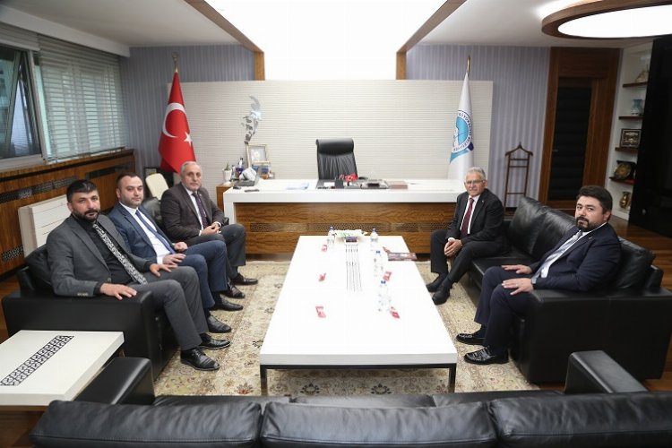 MHP Kayseri'den Büyükkılıç'a ziyaret -