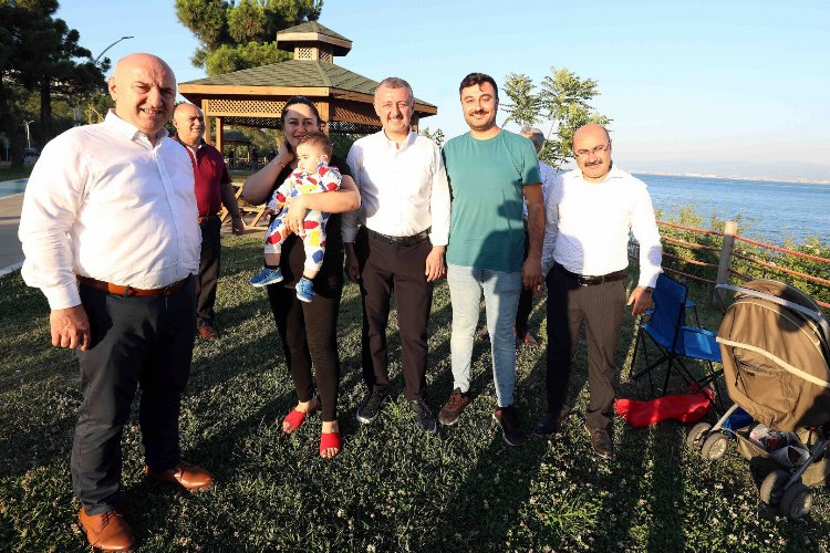 Millet Bahçesi’nde milletle buluştu -