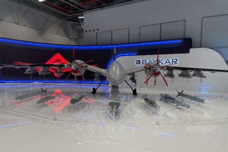 Milli Muharip Uçak ve SİHA lastikleri görücüye çıktı -
