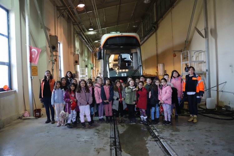 Minik öğrencilerden ESTRAM ziyareti -