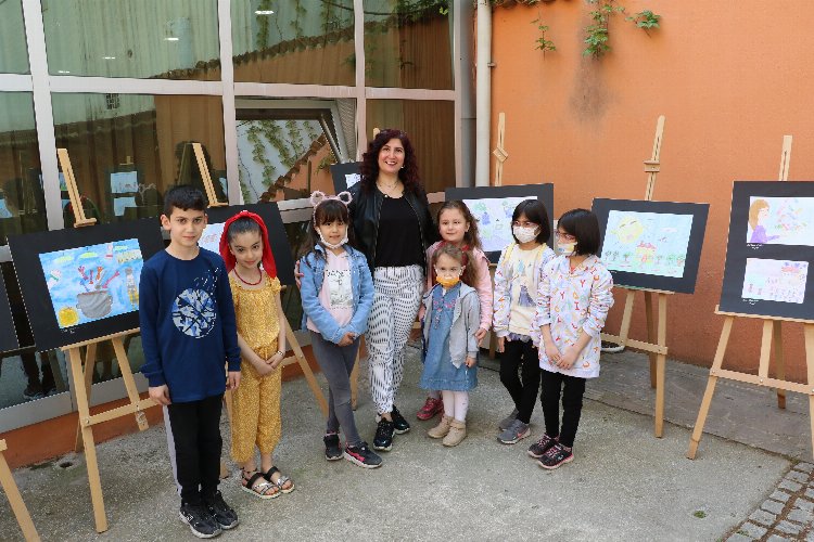 Minik öğrencilerin Resimleri Turizm Haftası'nda sergilendi -