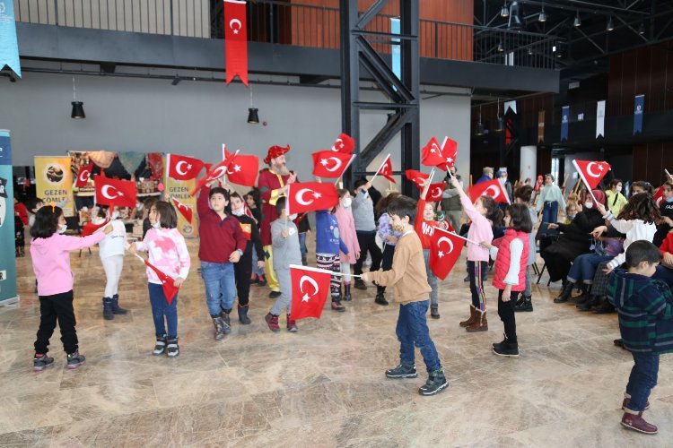 Minik yüreklerin vatan sevgisi -