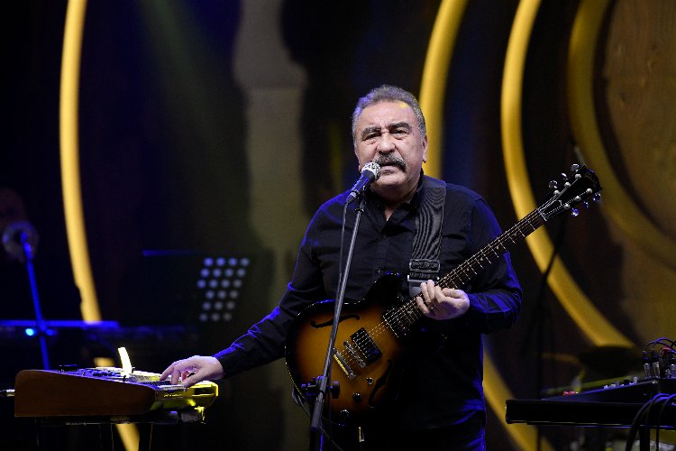 Ümit Besen ve Pamela'dan içleri ısıtan performans -