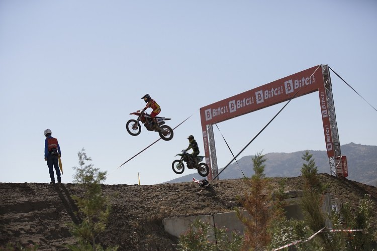 MotoFest'te konser coşkusu sürüyor -
