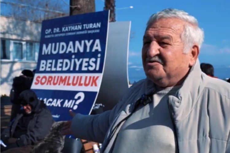 Mudanya'da açlık grevi yapan Dr. Turan'a vatandaşlardan destek -