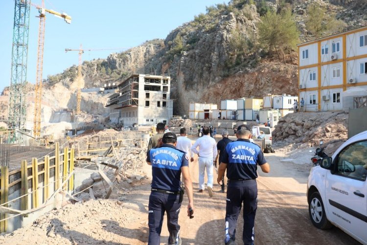 Muğla Marmaris Belediyesi'nden Sinpaş'a yapı tatil mührü -