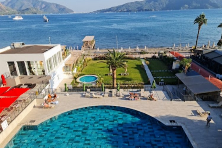 Muğla Marmaris'te 34 yıllık otele mühür! -