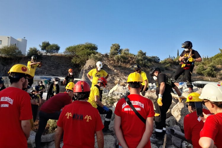 Muğla Milas'ta arama kurtarma eğitimlerine devam -