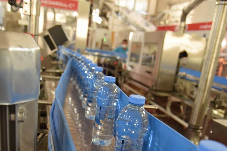 Muğla Milas'tan 30 bin koli su -