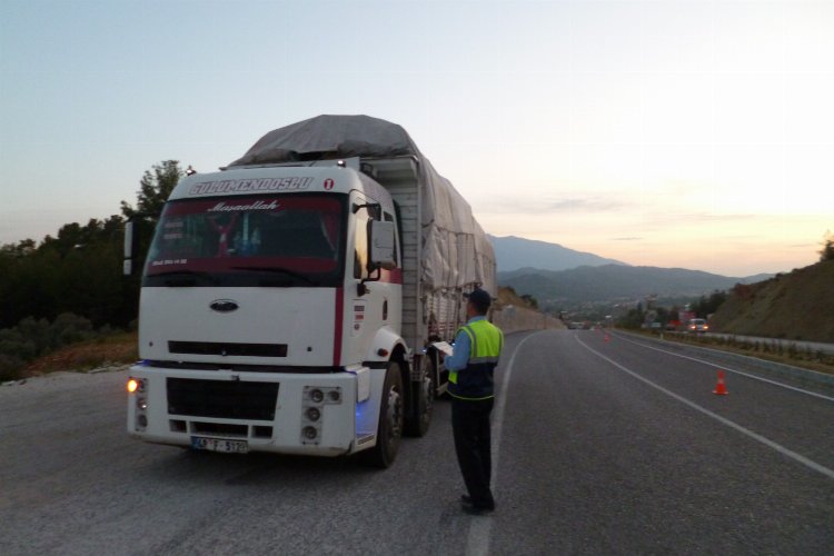 Muğla Zabıtası yollarda 925 denetim gerçekleştirdi -