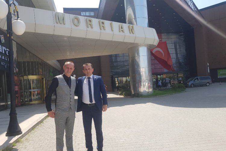Muhafazakar Yükseliş Partili Bayrak, esnafları ziyaret etti -