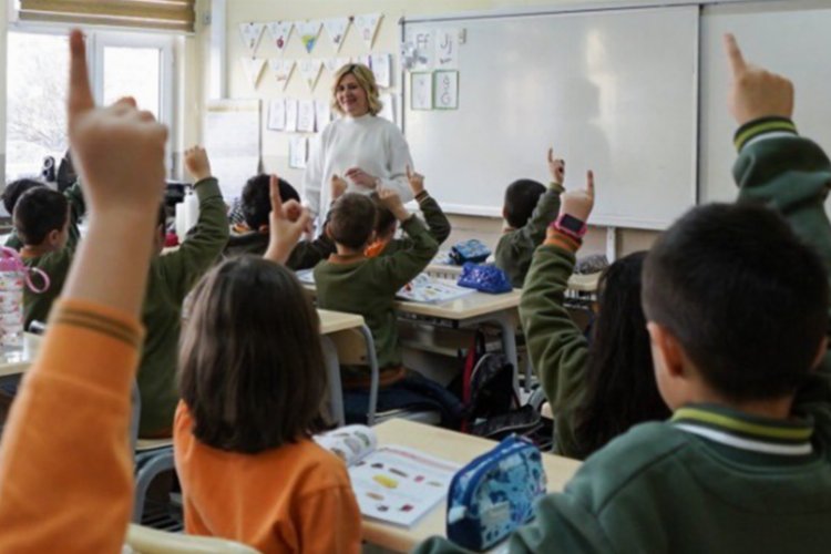 Müjdeyi Cumhurbaşkanı Erdoğan paylaştı... 45 bin öğretmen atanacak -