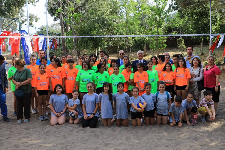 Muğla Büyükşehir Belediyesinden Datça’ya basketbol ve voleybol sahası -