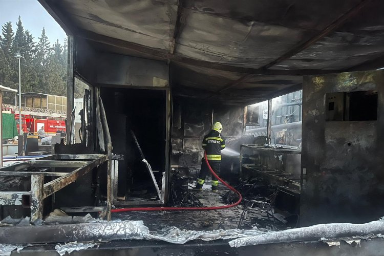 Muğla Büyükşehir İtfaiyesi bayramda 54 olaya müdahale etti -