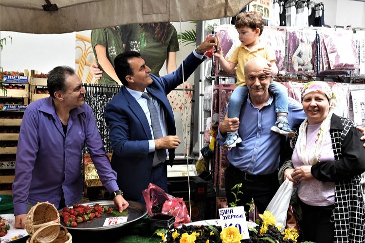 Mustafa Dündar Reyhan esnafıyla buluştu -