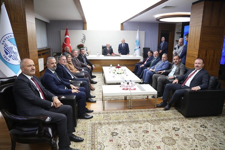 Mustafa Elitaş'tan Kayseri Büyükşehir çıkarması -