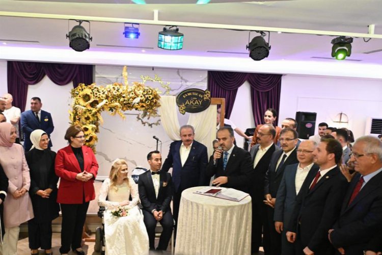 Mustafa Şentop ve Derya Yanık nikah şahidi oldu -