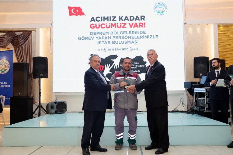 Mustafa Yalçın'dan deprem hassasiyeti -