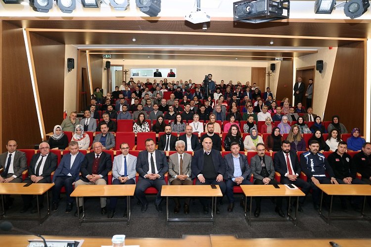 Mustafa Yalçın'dan mesai arkadaşlarına övgü -