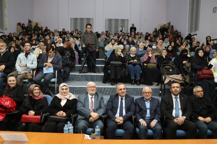 Necmettin Nursaçan ERÜ’de öğrencilerle buluştu -