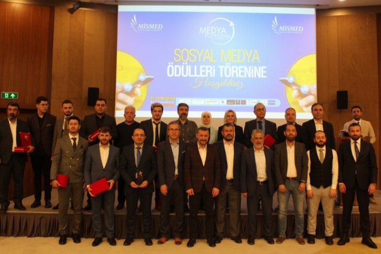 Nevşehir'de 'sosyal medya' çalıştaylı ödül töreni -