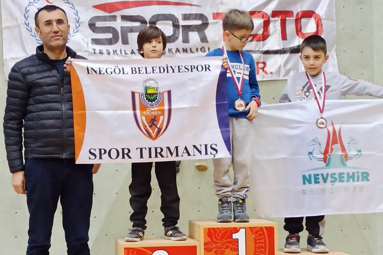 Nevşehirli sporcular Bölge Şampiyonasından madalyalarla döndü -