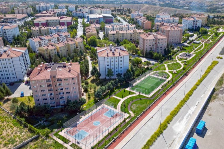 Nevşehir Belediyesi'nden park içine spor tesisi -