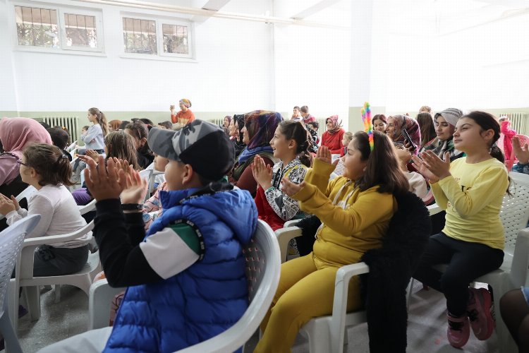 Nevşehir Belediyesi Şehir Tiyatrosu'ndan köy okullarına çıkarma -