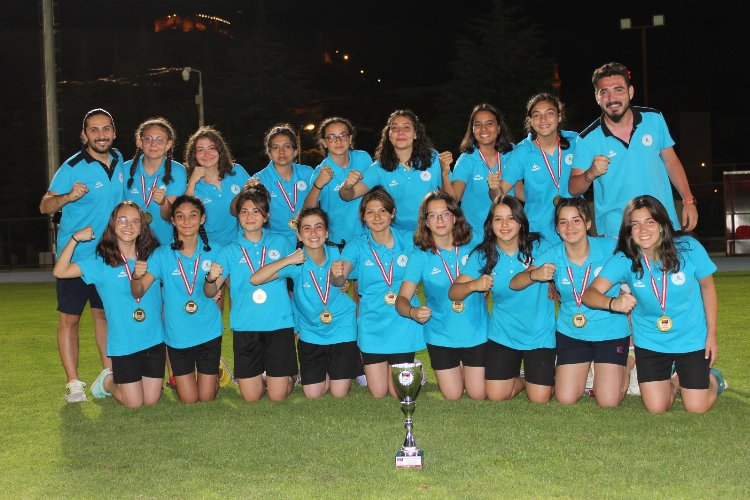 Nevşehir Belediyesi Su Topu Takımı şampiyon oldu -
