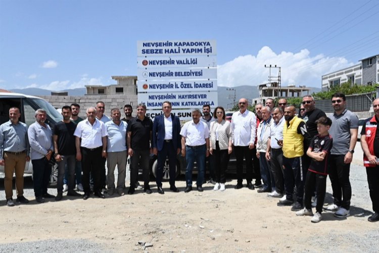 Nevşehir Hatay'a sebze hali yaptırıyor -