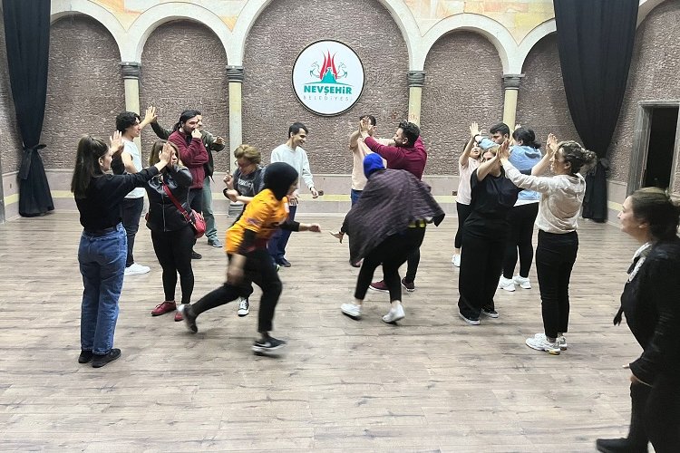 Nevşehir Şehir Tiyatrosu çalışmalara başladı -