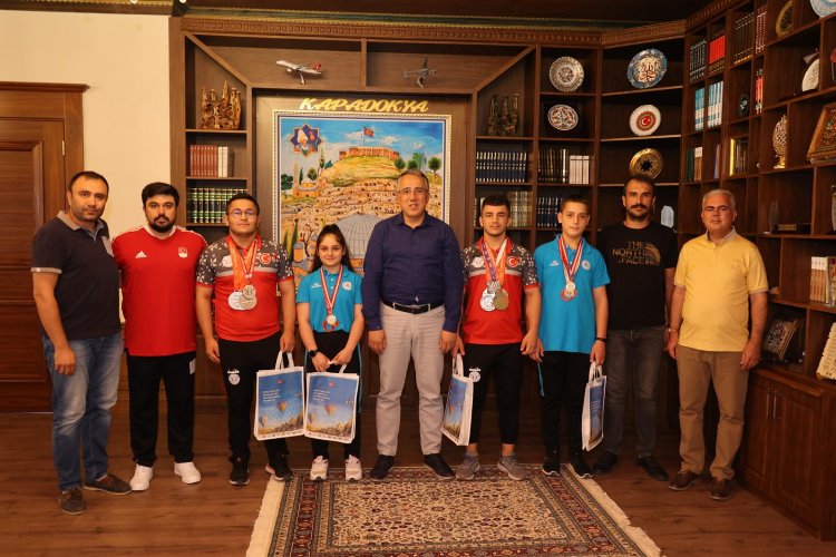 Nevşehirli haltercilerden madalyalara ambargo -