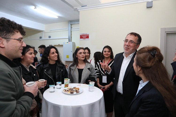 NEVÜ Mehmet Savran'ı konuk etti -
