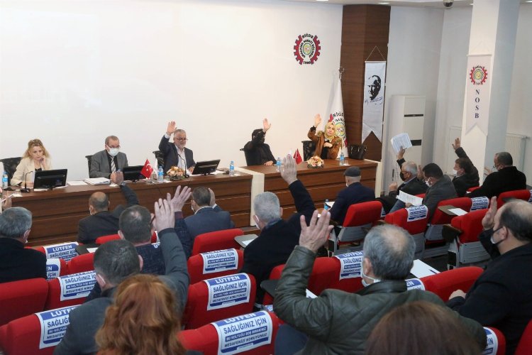 Niğde Belediye Meclisi 22 Milyon Euro kredi için olağanüstü toplandı -
