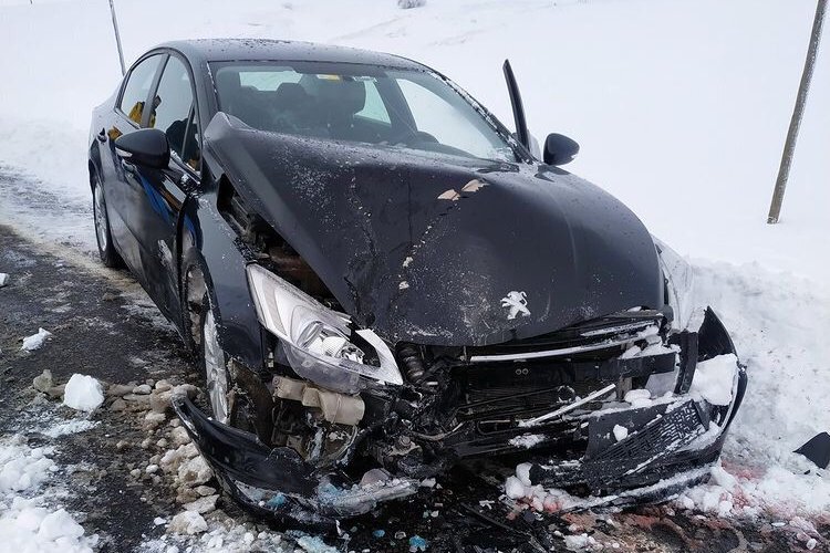 Niğde'de hastane personeli nöbet çıkışı kaza yaptı -