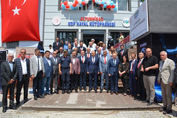 Niğde’de ‘Hayal Kütüphanesi’ açıldı -