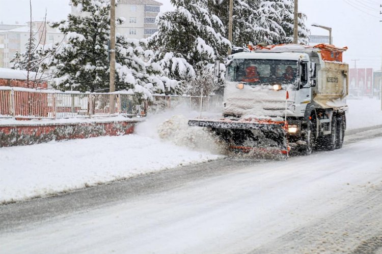 Niğde'de kapalı 131 köy yolu yeniden ulaşıma açıldı -