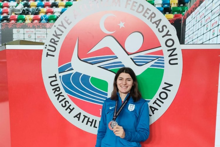 Niğde'nin gururu Aleyna Türkiye 2. oldu -