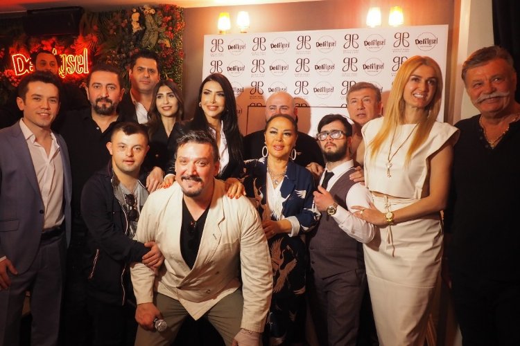 Ünlü isimler özel çocuklar için buluştu -