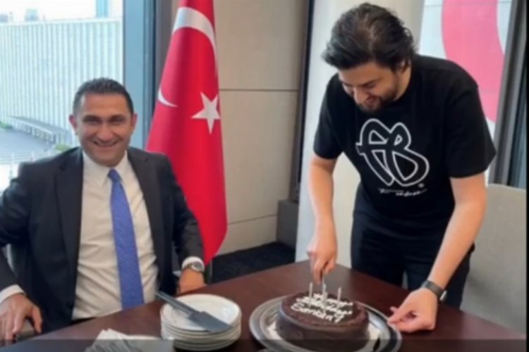 Ünlü klarnet sanatçısına New York'ta sürpriz doğum günü -