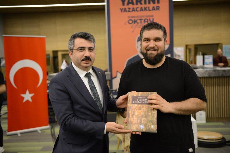 Ünlü Santur sanatçısından Bursa Yıldırımlılara konser -