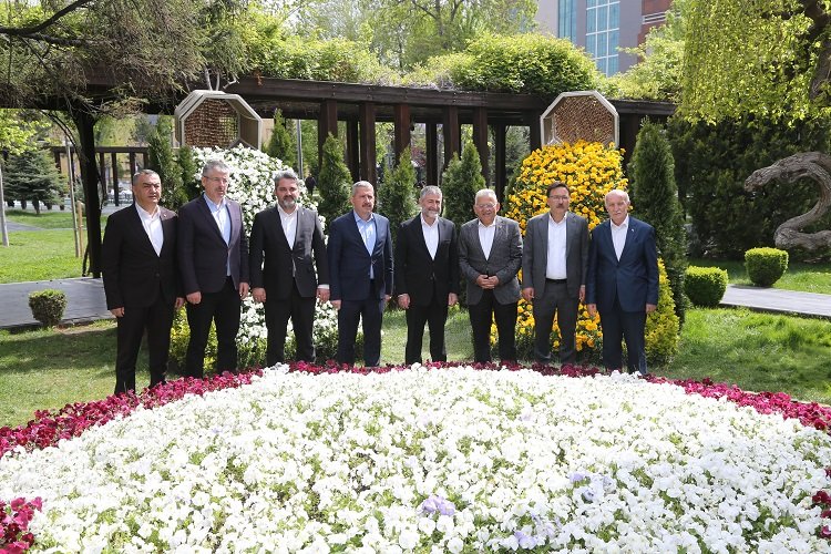 Nureddin Nebati'den Büyükkılıç'a ziyaret -